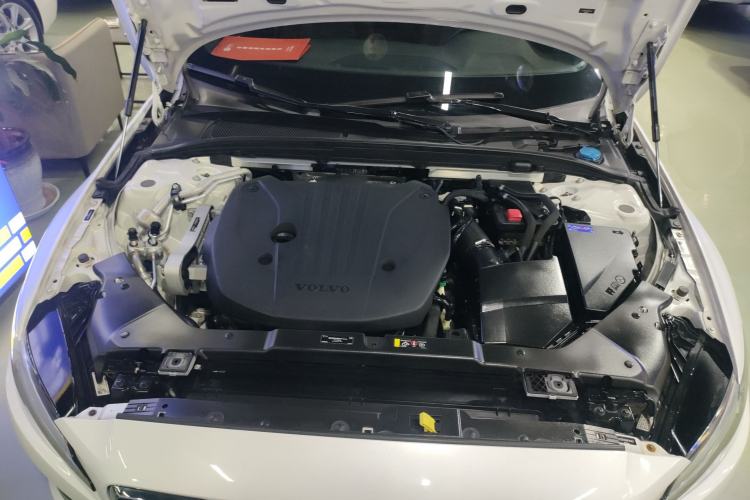 Used Volvo S60 2022 B4 Zhiyi Luxury Edition