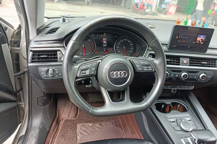 Used Audi A4L 2019 40 TFSI Ambition China VI
