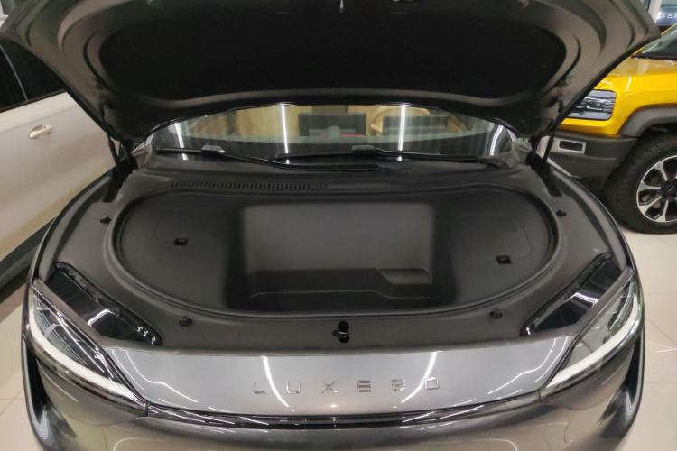 Used Hima Luxeed R7 2024 All-Electric 736 km Ultra