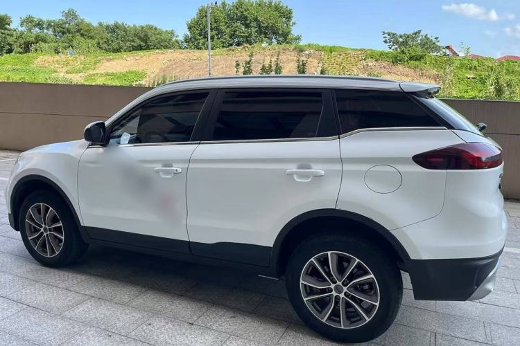 Used Geely Auto Emgrand X7 Sport 2021 Million Edition 1.8TD DCT Two-Wheel Drive Comfort Model
