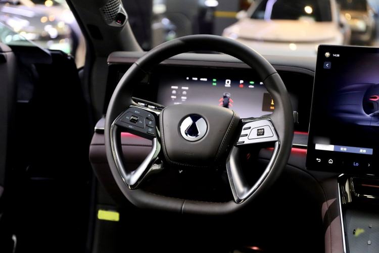 Used Denza Z9GT 2024 1100 4x4 Max First Edition
