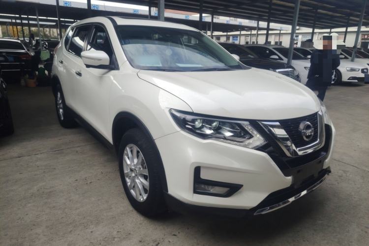Used Nissan X-Trail 2022 2.0L Two-Wheel Drive Smart Connect Premium Edition