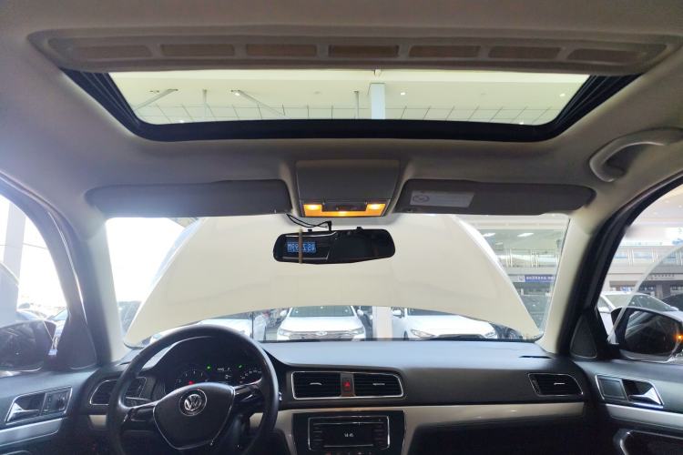 Used Volkswagen Gran Lavida 2015 230TSI DSG Comfort Edition
