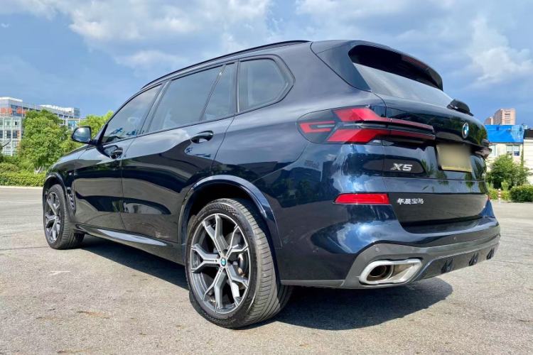 Used BMW X5 2023 xDrive 30Li Luxury M Sport Night Edition Package
