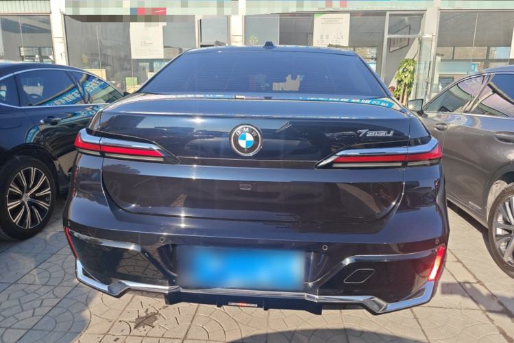 Used BMW 7 Series 2023 735Li M Sport Package
