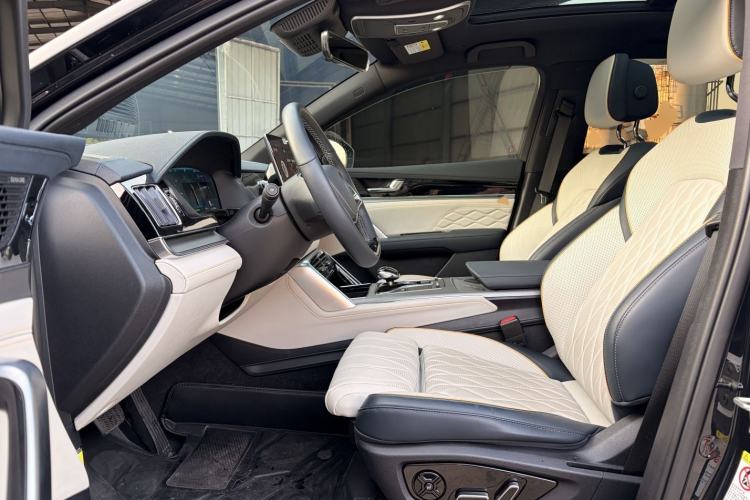 Used BYD Tang New Energy 2024 EV Glory Edition 730KM Premium Model
