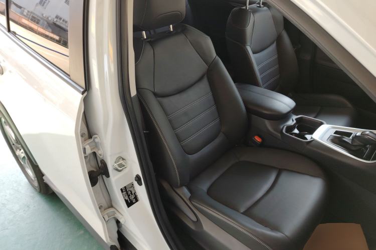 Used Toyota RAV4 2021 2.0L CVT Two-Wheel Drive Fashion PLUS Edition