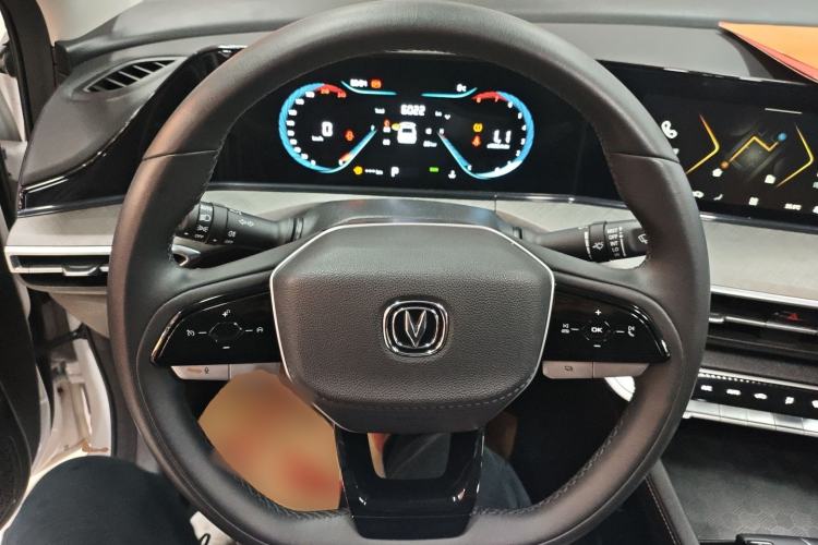 Used Changan Eado 2023 Changan Edition PLUS Blue Whale NE 1.4T GDI DCT Prestige Version
