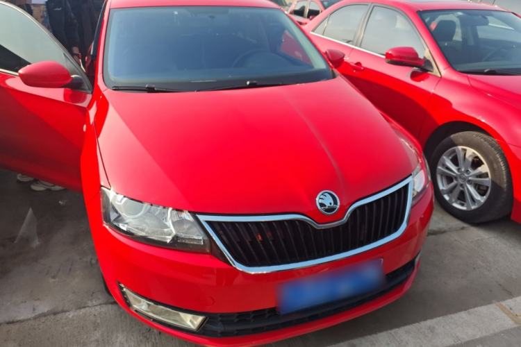 Used Skoda Rapid Spaceback 2014 1.6L Automatic Enjoyment Edition
