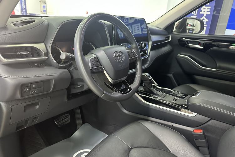 Used Toyota Highlander 2023 2.5L Smart Electric Hybrid Dual-Engine Four-Wheel Drive Prestige Version – 7 Seats
