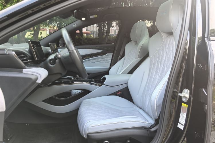 Used BYD Seal 2022 700 km Long-Range Rear-Wheel-Drive Version
