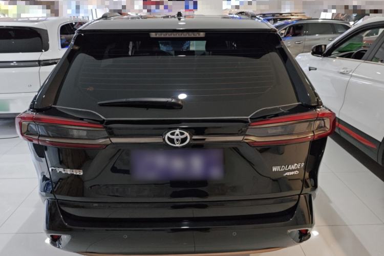 Used Toyota Wildlander 2024 2.0L CVT 4x4 Luxury PLUS Edition