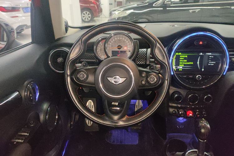 Used  MINI 2016 2.0T COOPER S Pioneer Edition Five-Door Model
