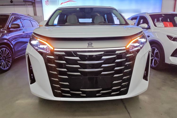 Used BYD Xia 2025 DM-i 1.5T 180km Excellence Model
