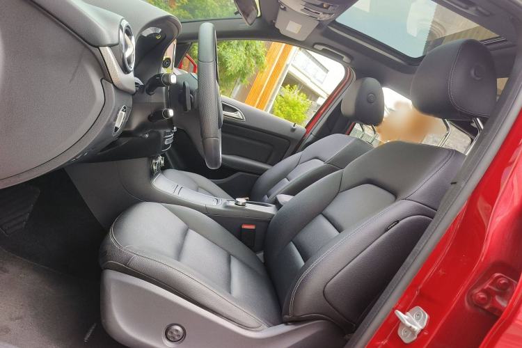 Used Mercedes-Benz B-Class 2015 B 200 Fashion Model
