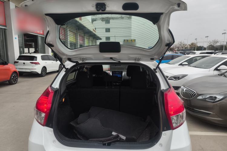 Used Toyota YARiS L 2015 1.5E Automatic Charm Edition