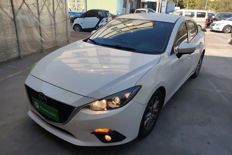 Used Mazda Mazda 3 Axela 2016 Sedan 1.5L Manual Comfort Model
