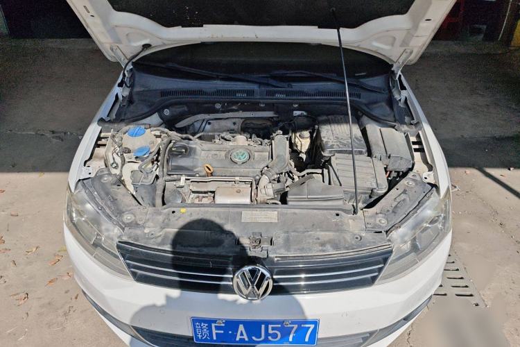 Used Volkswagen Sagitar 2014 Revised Version 1.4TSI Automatic Luxury Edition
