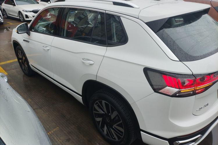 Used Volkswagen Tayron 2023 Revised Version 380TSI All-Wheel Drive R-Line High-Energy Edition