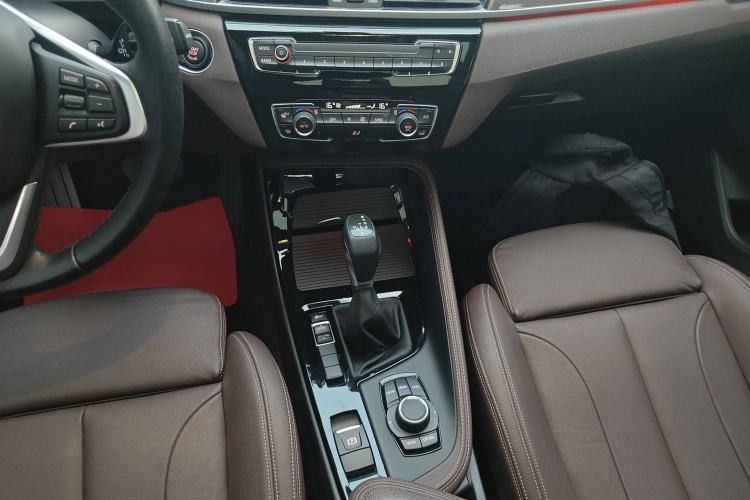 Used BMW X1 2018 sDrive18Li Luxury Model
