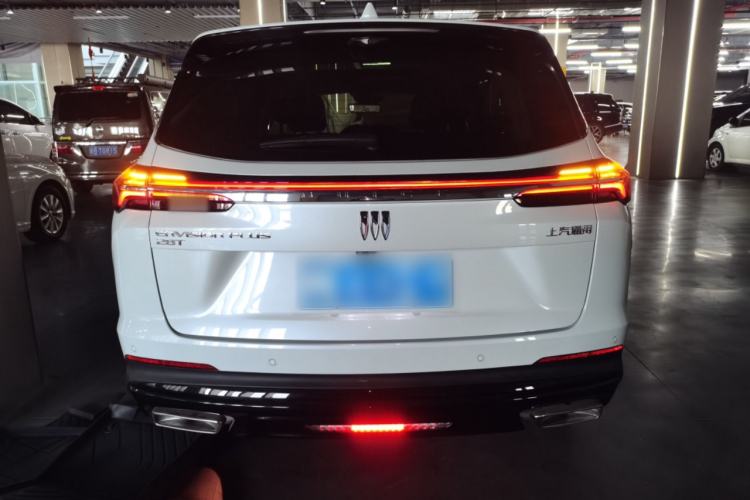 Used Buick Envision 2025 Encore Plus 28T Two-Wheel-Drive Platinum Edition