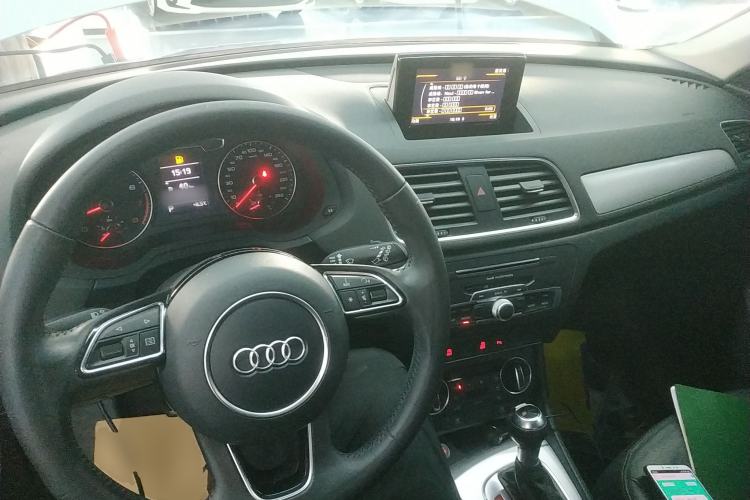 Used Audi Q3 2017 30 TFSI Fashion Model
