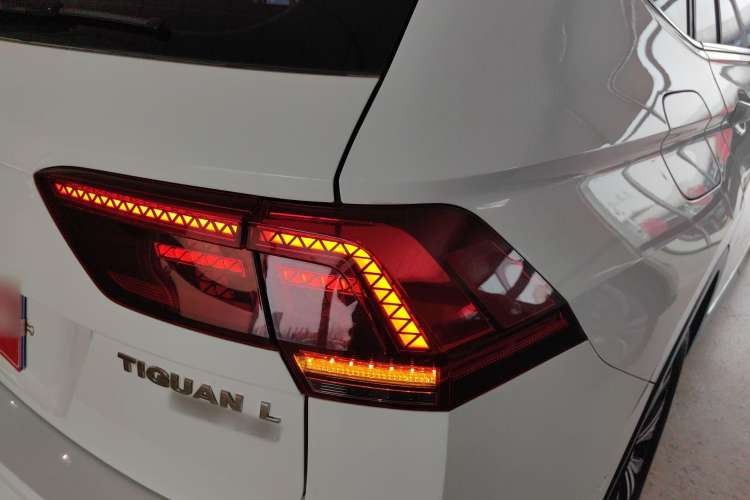 Used Volkswagen Tiguan L 2018 Revised 330TSI Automatic Two-Wheel Drive Flagship Edition
