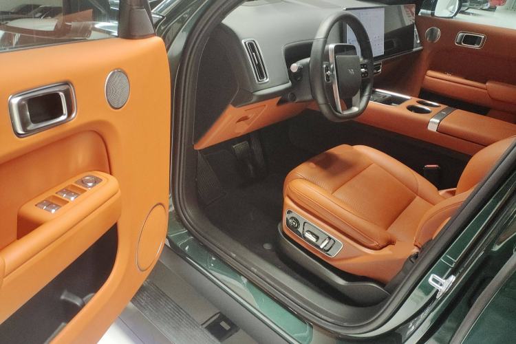 Used Li Auto L7 2023 Air model
