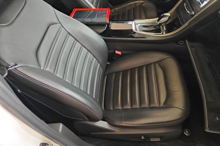 Used Ford Mondeo 2013 2.0L GTDi 200 Luxury Model
