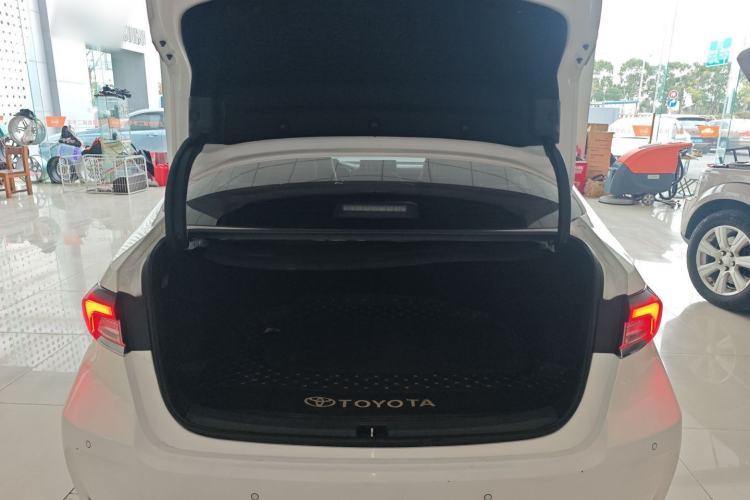 Used Toyota Corolla 2021 Dual-Motor 1.8L E-CVT Elite Edition
