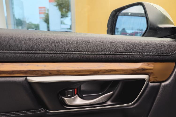 Used Honda CR-V 2021 240TURBO CVT 2WD Fashion Edition
