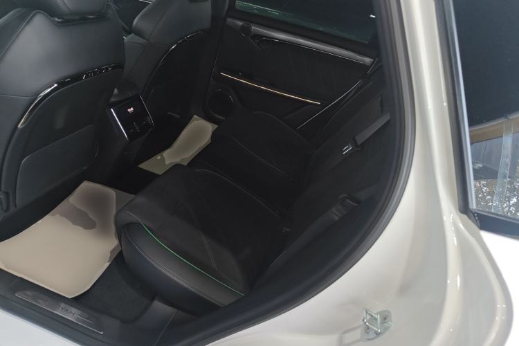 Used VOYAH FREE 2025 318 318 km Rear-Drive Touring Edition