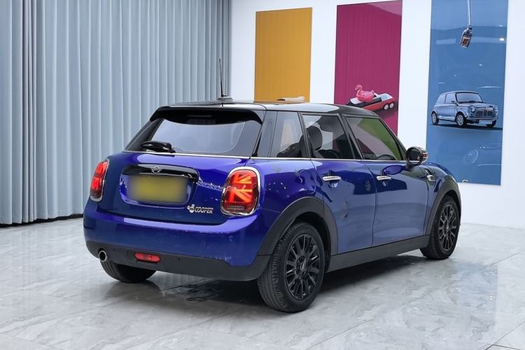 Used  MINI 2019 1.5T COOPER Classic Edition Five-Door Version
