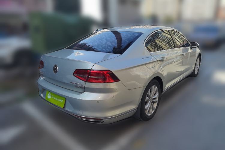 Used Volkswagen Magotan 2018 Facelift 330TSI DSG Luxury Model
