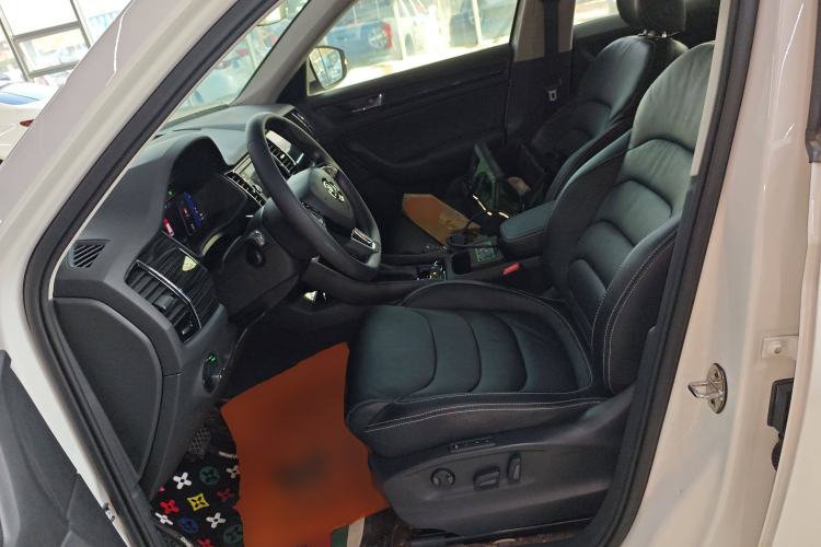 Used Skoda Kodiaq 2019 Facelifted TSI330 5-Seater Two-Wheel-Drive Luxury Enjoyment Edition China VI Standard
