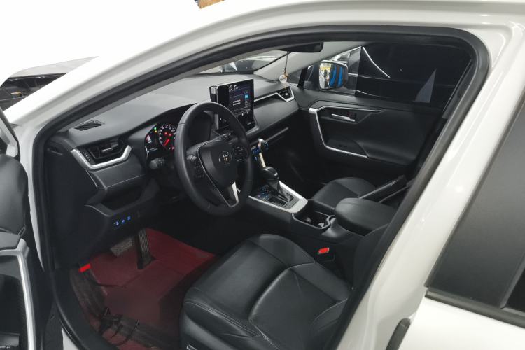 Used Toyota Wildlander 2022 2.0L CVT Two-Wheel Drive Luxury PLUS Edition