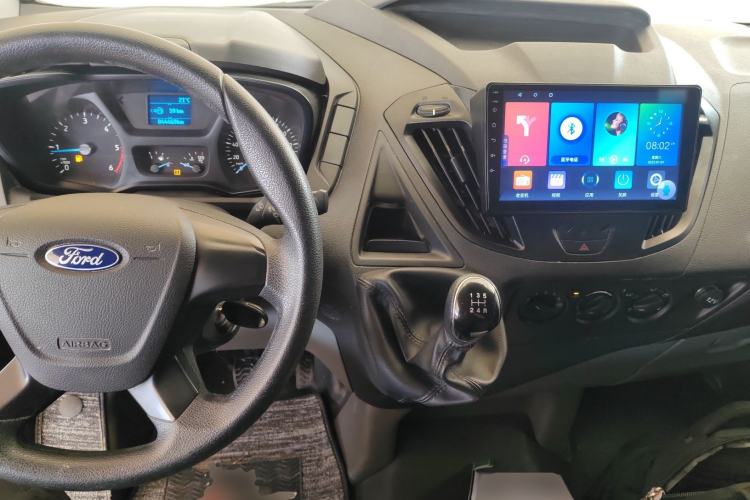 Used Ford Transit 2019 2.0T Diesel Multi-Purpose Commercial Vehicle Short Wheelbase Low Roof 6-Seater China VI Standard