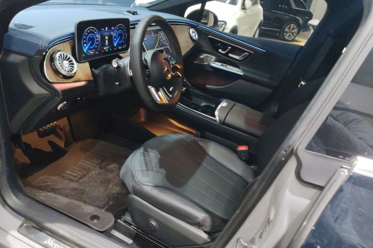 Used Mercedes-Benz EQE 2022 350 Pioneer Edition
