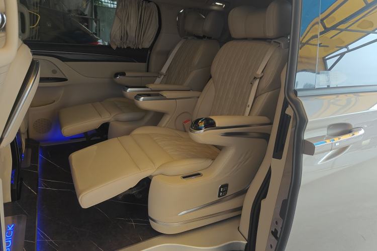 Used Buick GL8 2023 ES Lu Zun Luxury Model
