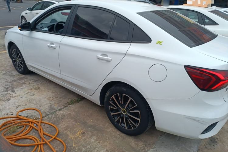 Used Roewe i5 2021 1.5L CVT Platinum Edition
