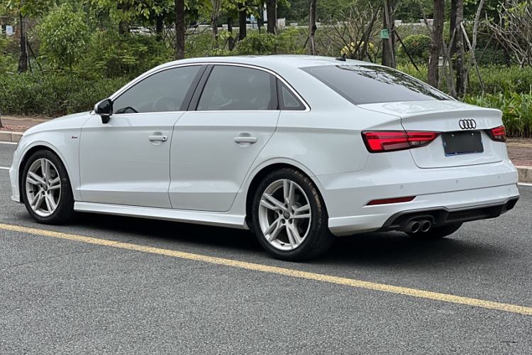 Used Audi A3 2019 Limousine 35 TFSI Fashion Edition China VI Emission Standard
