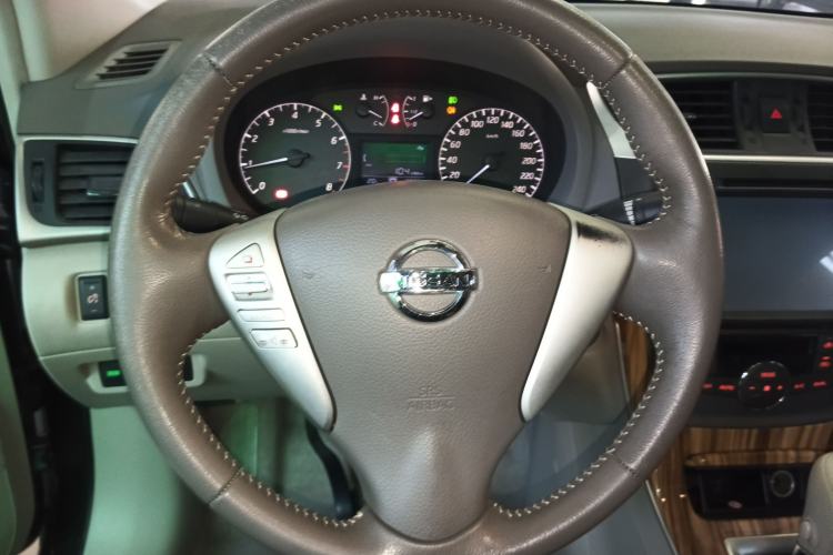 Used Nissan Sylphy 2014 1.6XV CVT Deluxe Edition