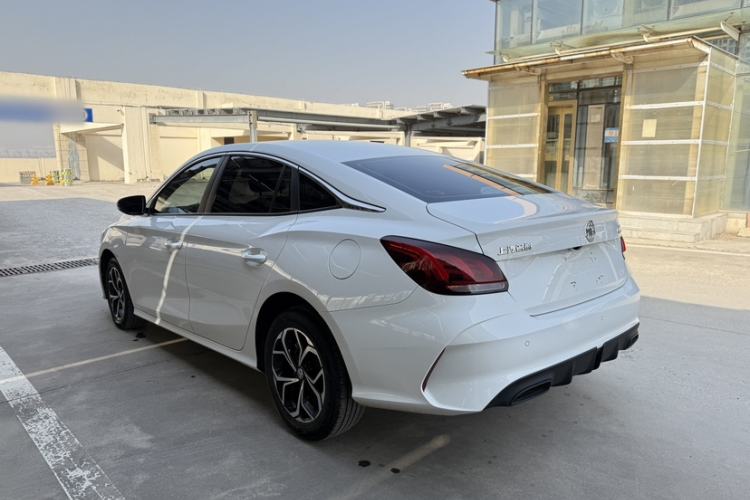 Used MG 5 2023 180 DVVT CVT Fashion Edition