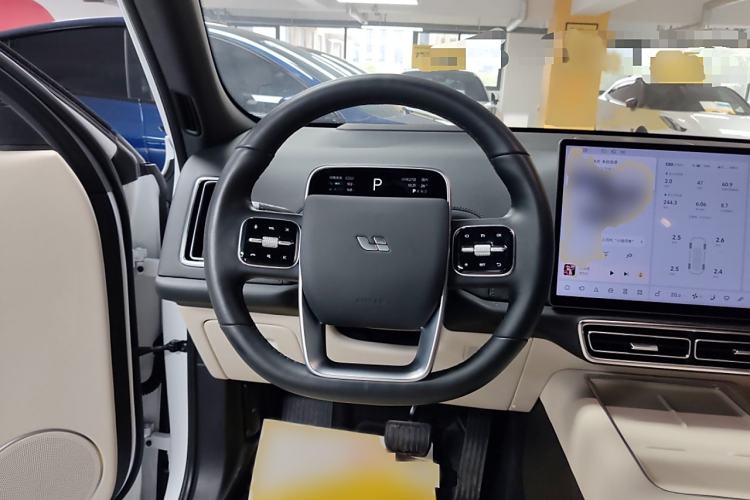 Used Li Auto L7 2023 Max model
