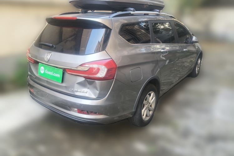 Used Baojun 310W 2017 1.5L Manual Fashion Model China V