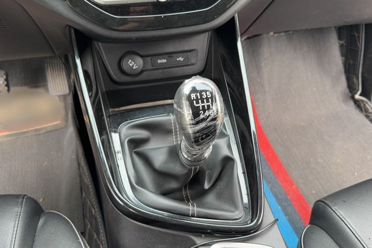 Used Baojun 530 2020 1.5T Manual Luxury Version 6 Seats
