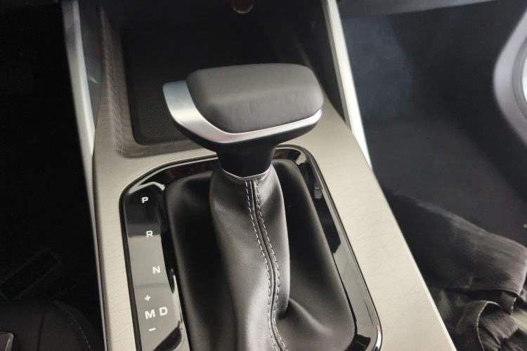 Used Geely Auto Emgrand 2025 4th Generation 1.5L CVT Starry Edition
