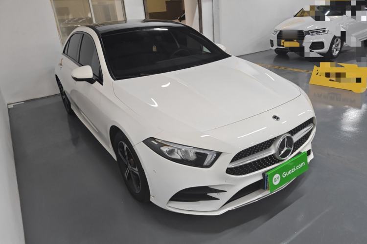 Used Mercedes-Benz A-Class 2022 Revised Version A 200 L Sport Sedan Fashionable Style

