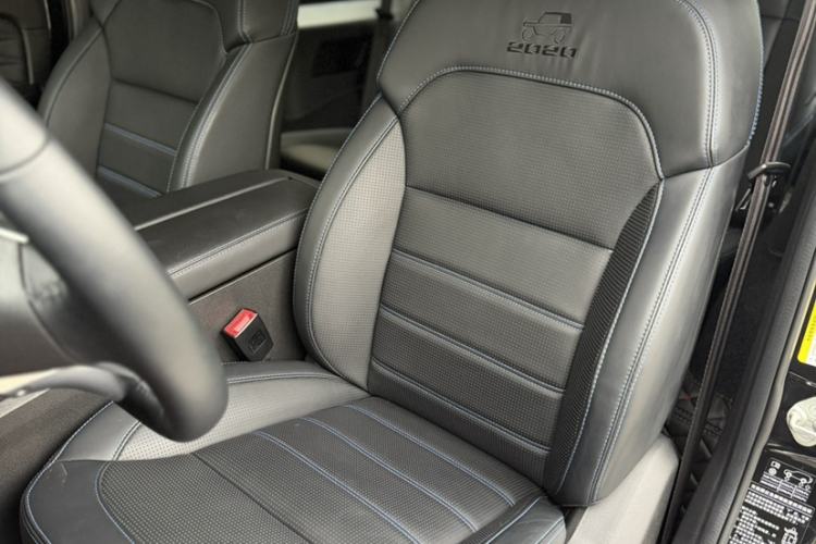 Used  BJ40 2020 2.0T Automatic Four-Wheel Drive Tribute Edition 2020 Xieke Version
