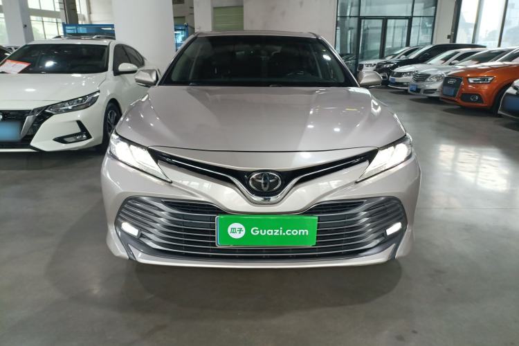 Used Toyota Camry 2019 Revised Version 2.0G Luxury Edition